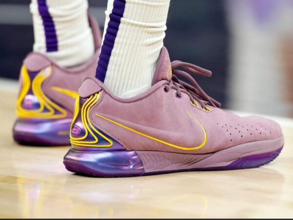 Nike LeBron 21 "Purple Rain" Basketball Shoes: Rule the Court with Style and Performance - Image 6