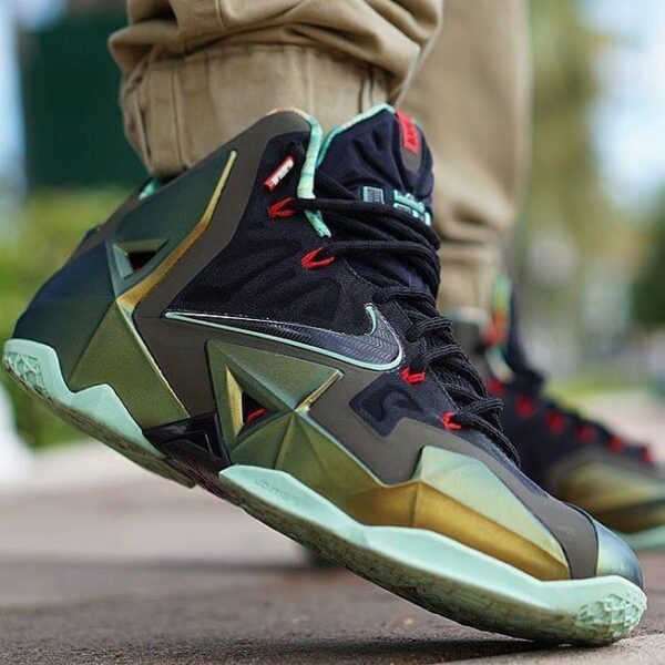 Nike LeBron 11 Basketball Shoes - Image 7