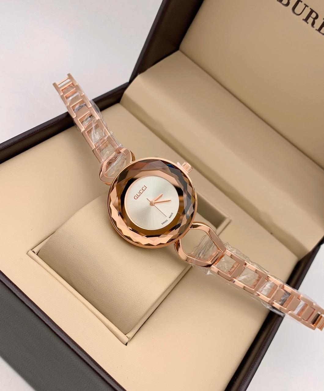 Gucci Women's Luxury Designer Watch - Image 3